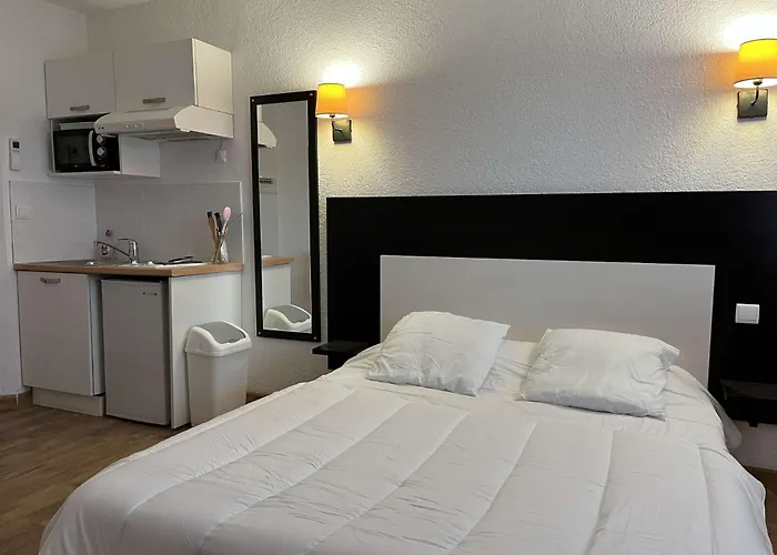 Avec Piscine Florent - Flo300-259 Appartement *