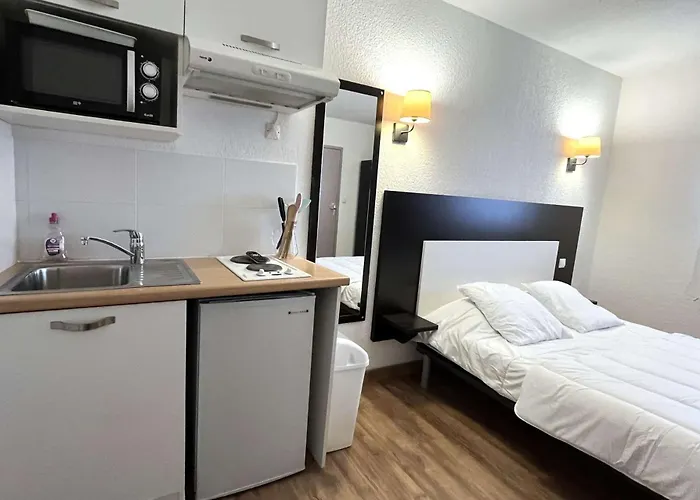 Avec Piscine Florent - Flo300-259 Appartement *