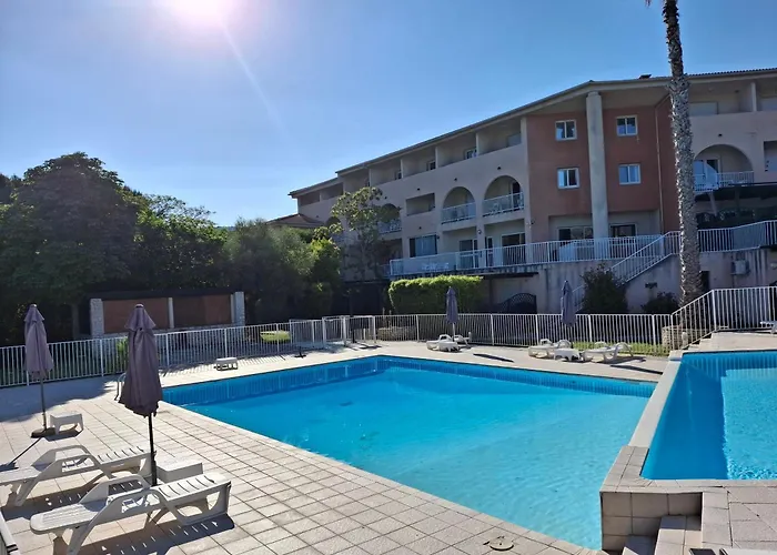 Avec Piscine Florent - Flo300-259 Saint-Florent (Corsica)